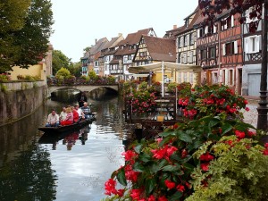 Кольмар - "маленькая Венеция" в регионе Эльзас. Colmar France 1284456079(www.brodyaga.com)