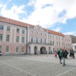 Таллинн. Верхний город. Рийгикогу-парламент Эстонии в здании замка Тоомпеа. 2-%d1%80%d0%b8%d0%b9%d0%b3%d0%b8%d0%ba%d0%be%d0%b3%d1%83-%d0%bf%d0%b0%d1%80%d0%bb%d0%b0%d0%bc%d0%b5%d0%bd%d1%82-%d0%b2-%d0%b7%d0%b4%d0%b0%d0%bd%d0%b8%d0%b8-%d0%b7%d0%b0%d0%bc%d0%ba%d0%b0-%d1%82%d0%be